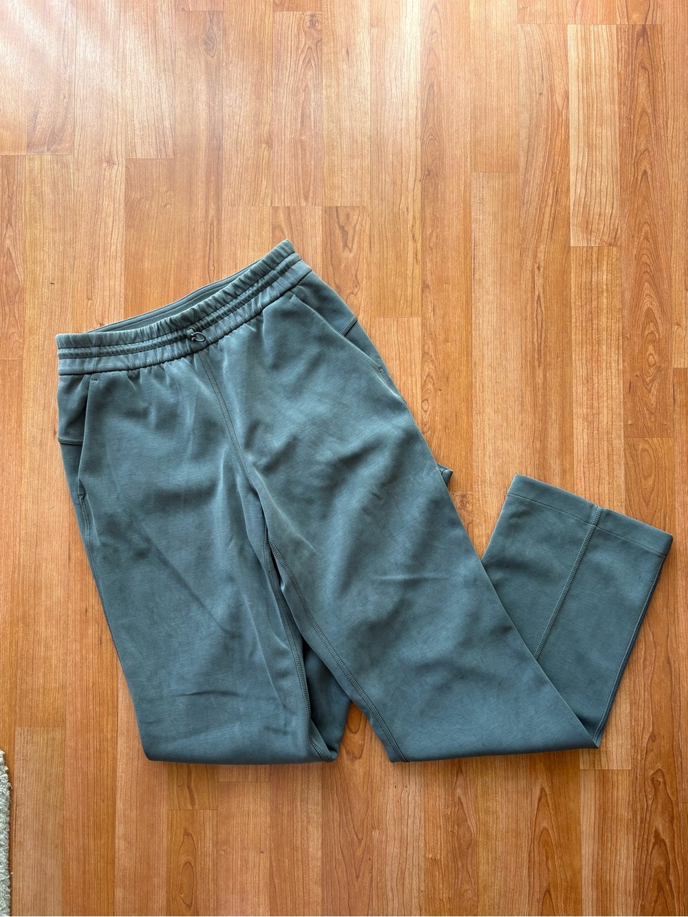 Lululemon Softstreme High-Rise Wide-Leg Pant – Size 4
